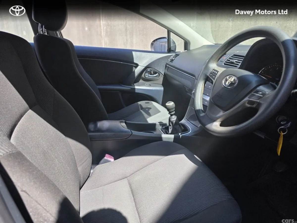Toyota Other Estate, Diesel, 2011, Grey