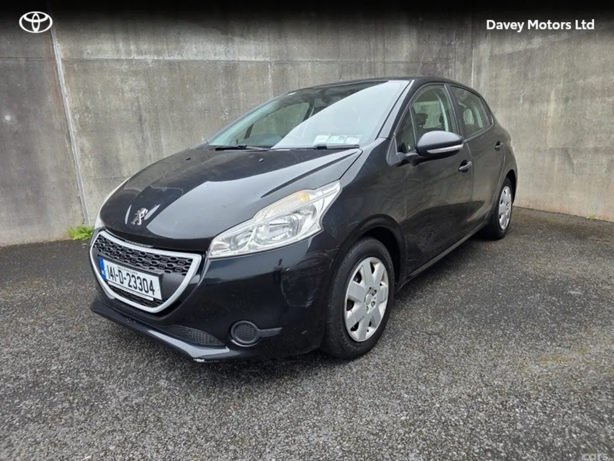 Peugeot 208 Hatchback, Diesel, 2014, Black