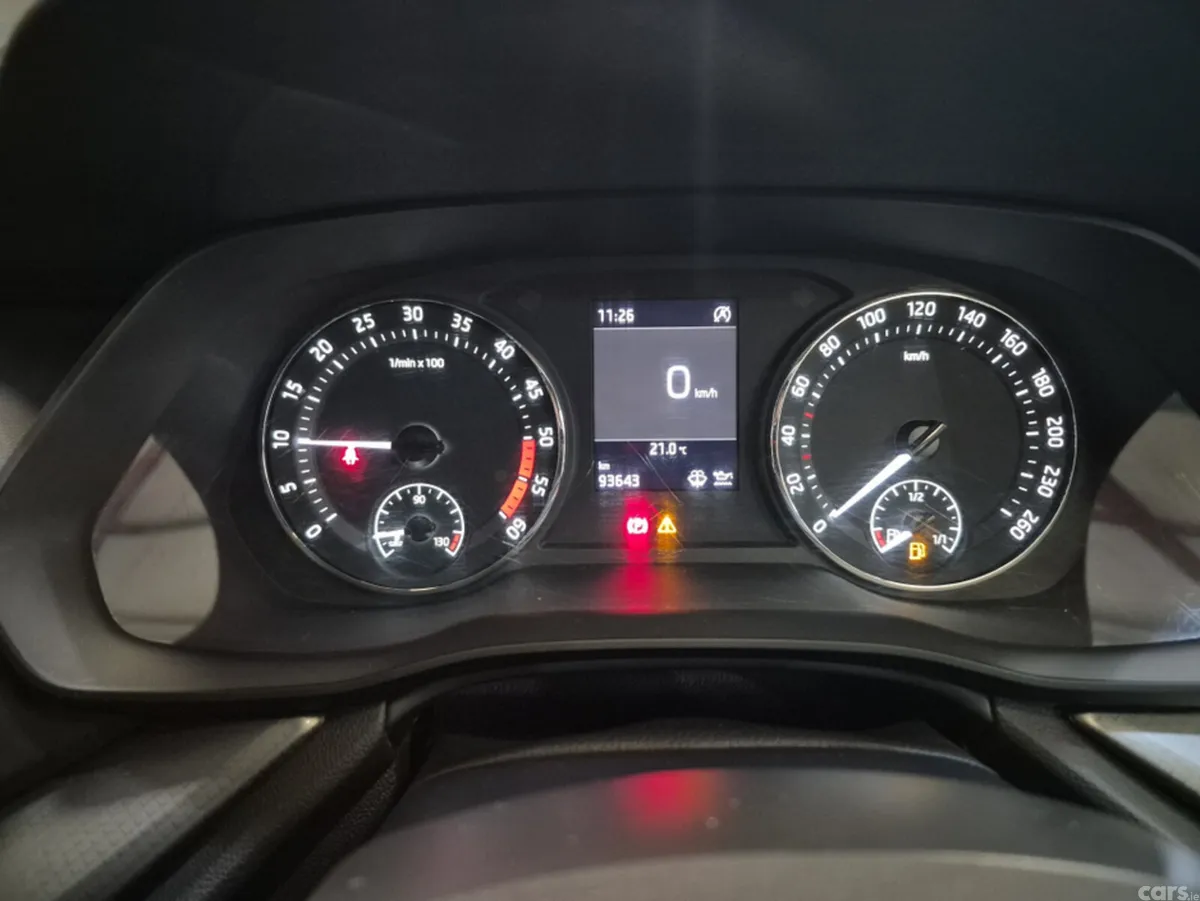 Skoda Octavia Saloon, Diesel, 2023, Grey
