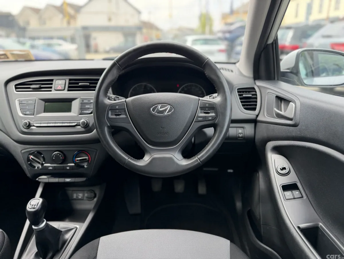Hyundai i20 Hatchback, Petrol, 2019, Grey