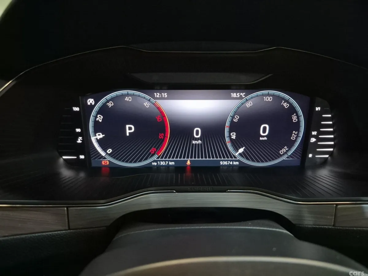 Skoda Superb Hatchback, Diesel, 2023, Blue