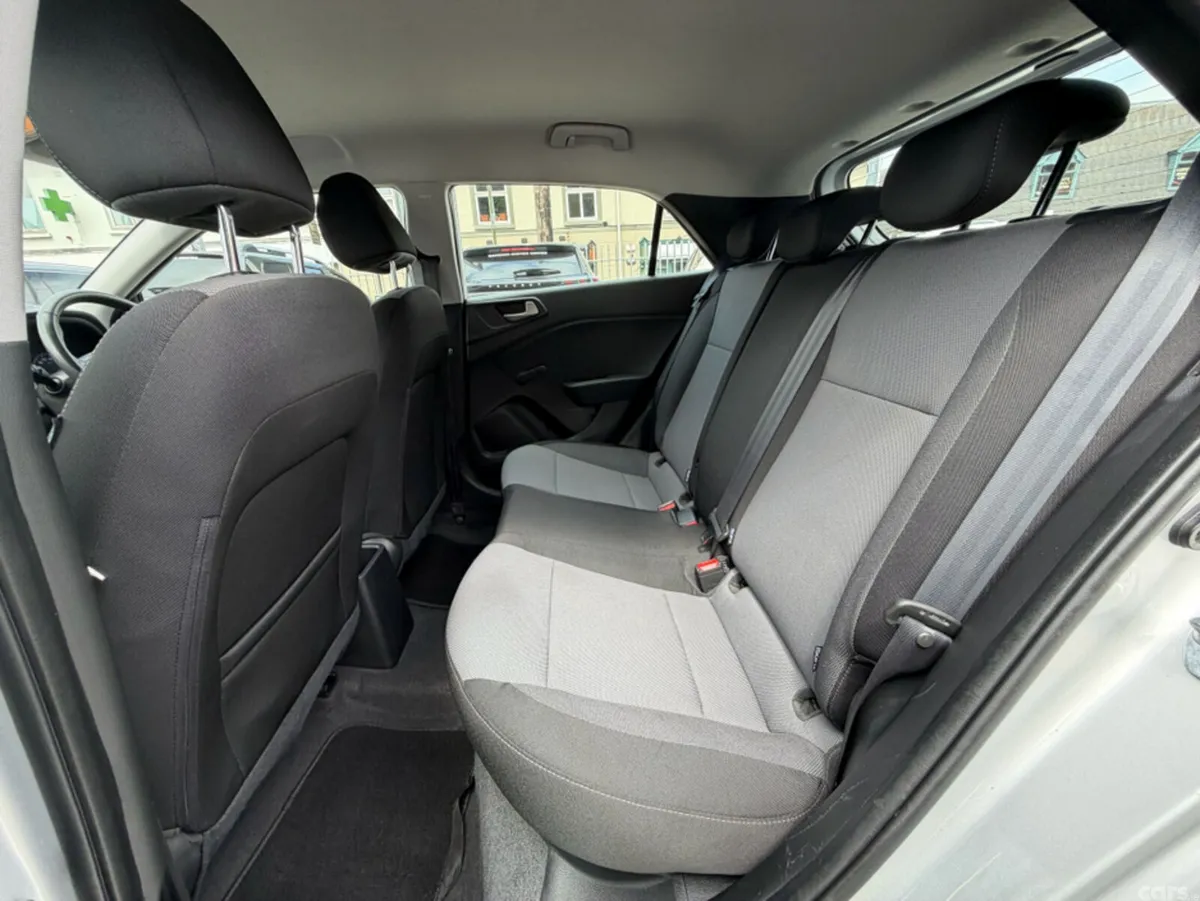 Hyundai i20 Hatchback, Petrol, 2019, Grey
