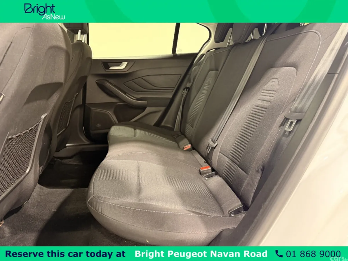 Ford Focus Hatchback, Petrol, 2021, White