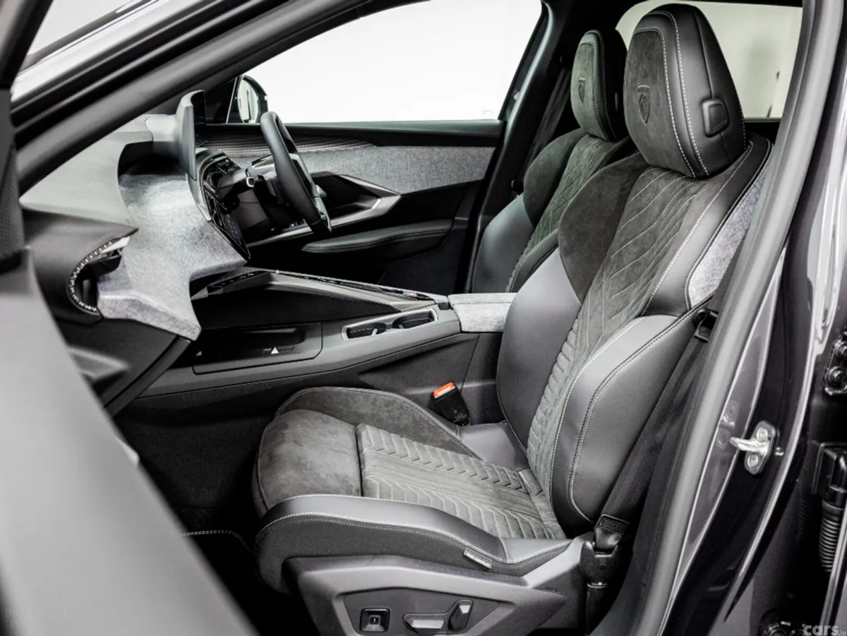 Peugeot 5008 SUV, Electric, 2026, Grey