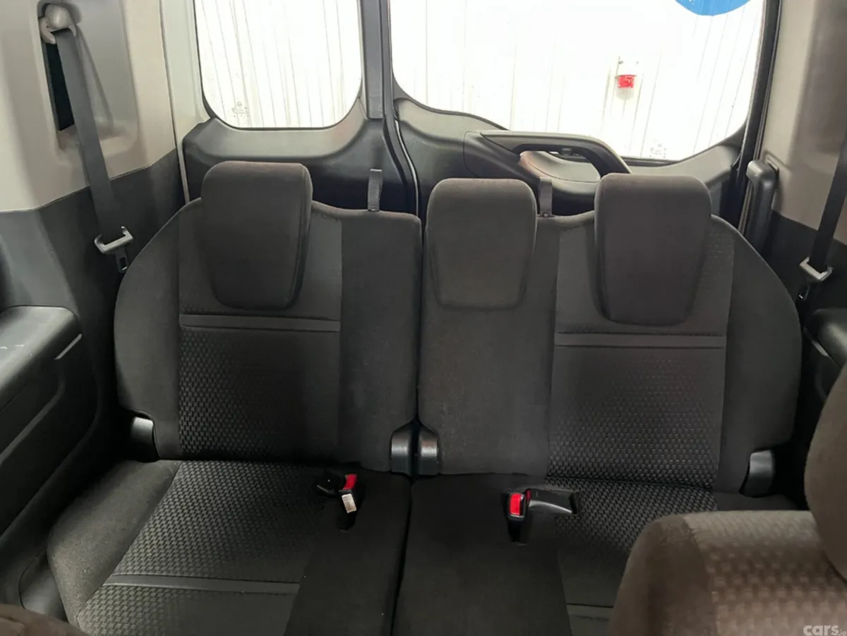 Honda Stepwagon MPV, Petrol Hybrid, 2020, White