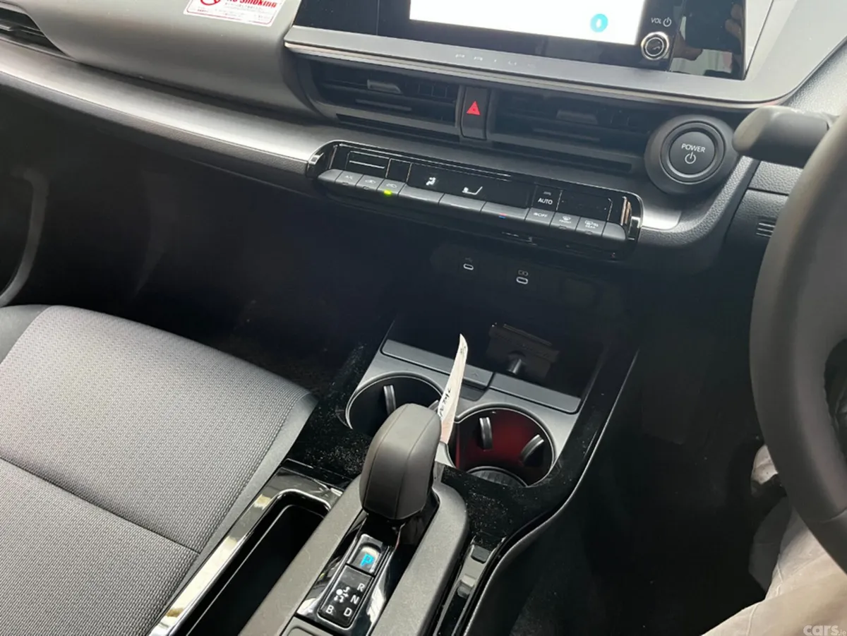 Toyota Prius Estate, Petrol, 2025, Silver