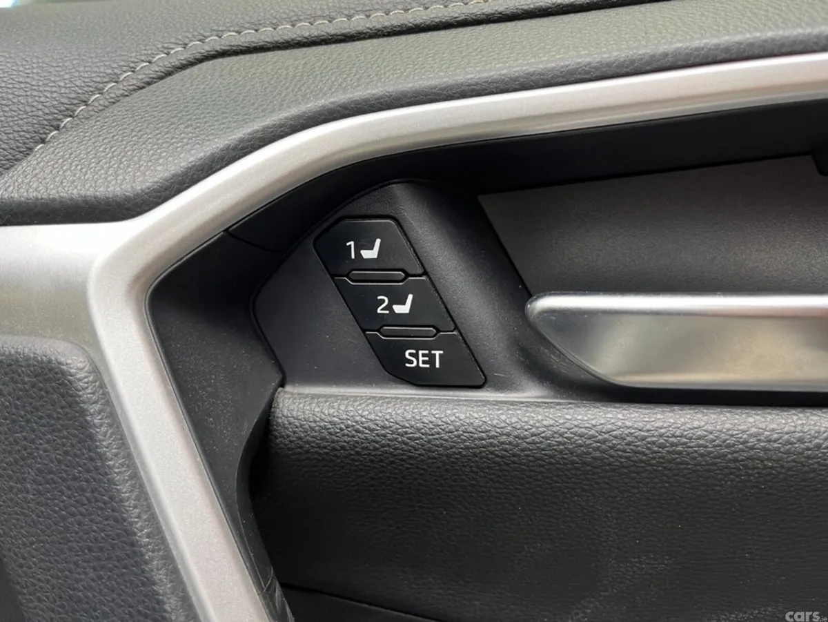 Toyota RAV4 SUV, Petrol Hybrid, 2024, White