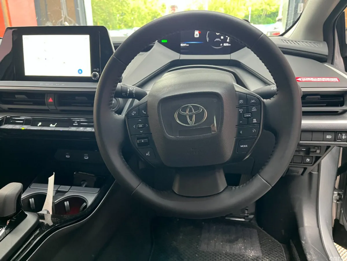 Toyota Prius Estate, Petrol, 2025, Silver