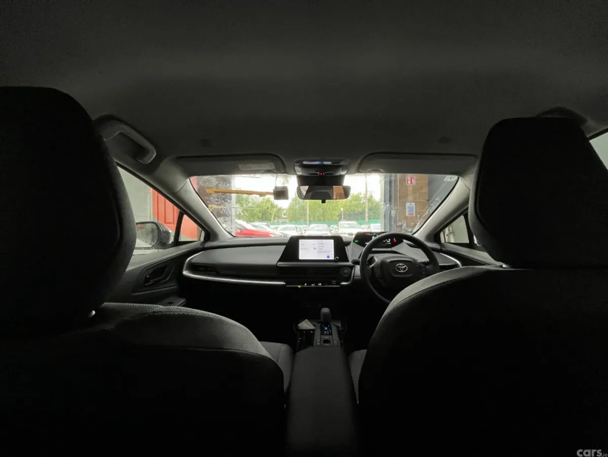 Toyota Prius Estate, Petrol, 2025, White