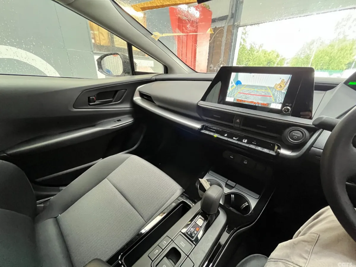 Toyota Prius Estate, Petrol, 2025, White
