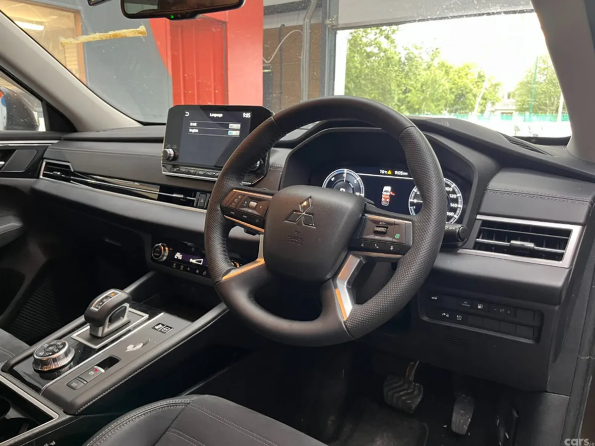 Mitsubishi Outlander SUV, Petrol Plug-in Hybrid, 2022, Brown