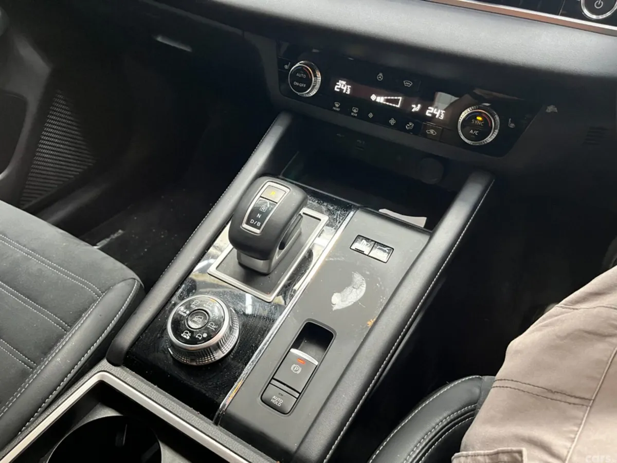 Mitsubishi Outlander SUV, Petrol Plug-in Hybrid, 2022, Brown