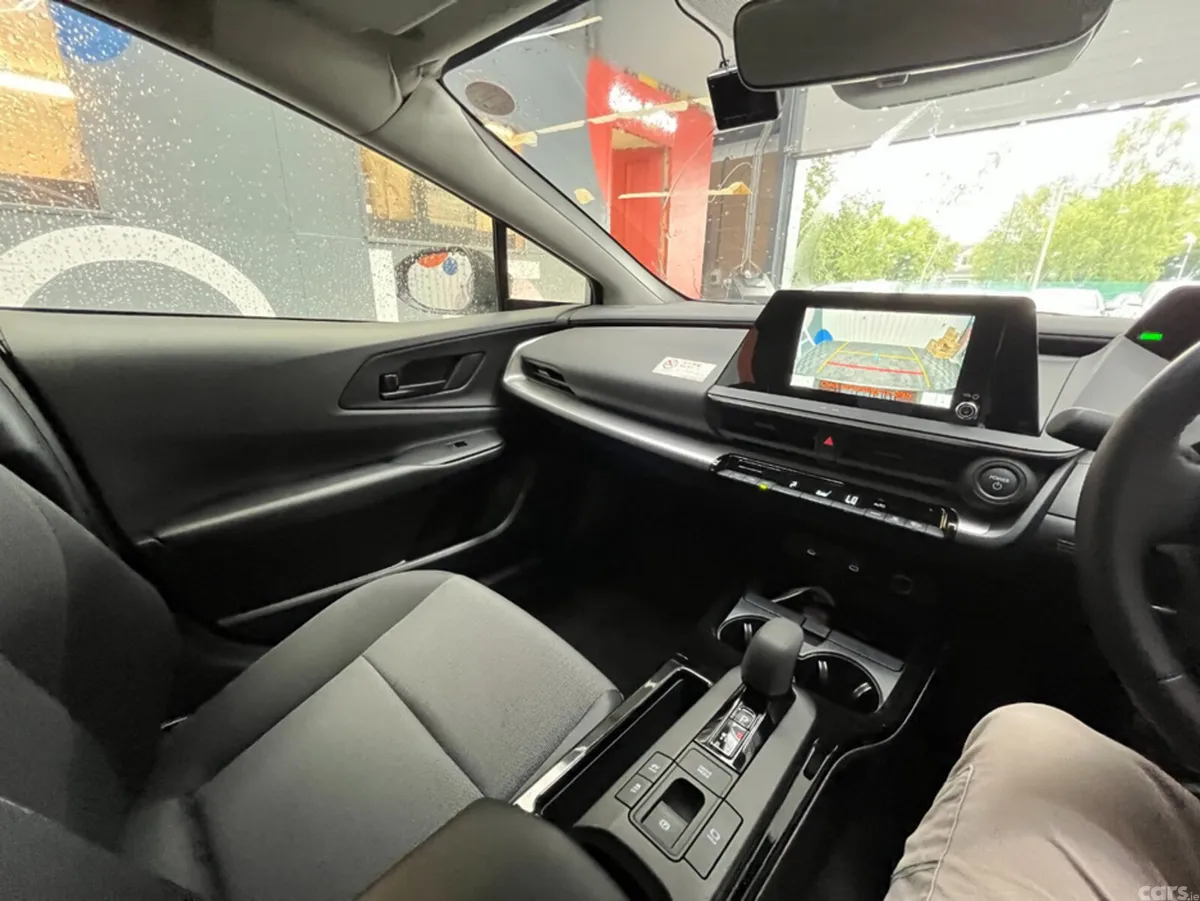 Toyota Prius Estate, Petrol, 2025, Silver