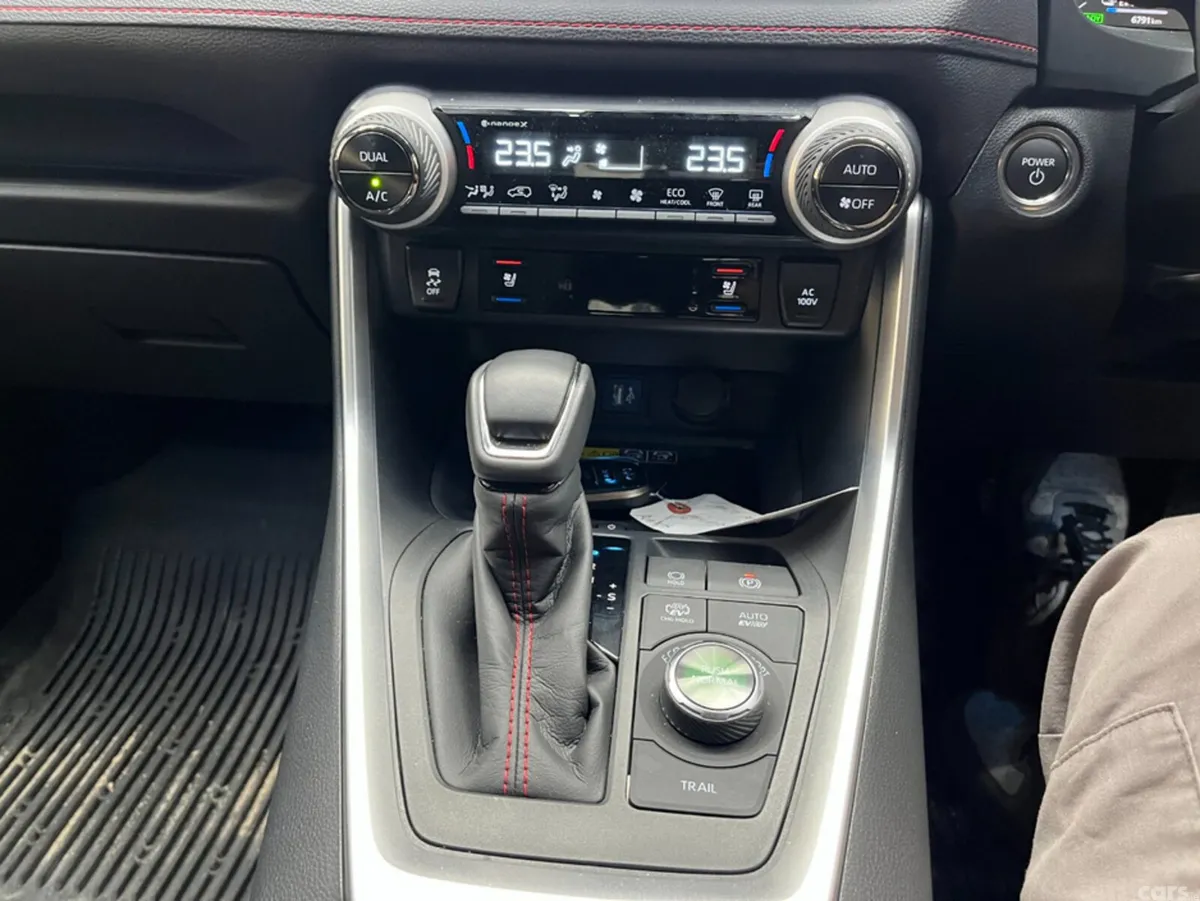 Toyota RAV4 SUV, Petrol Hybrid, 2025, Grey