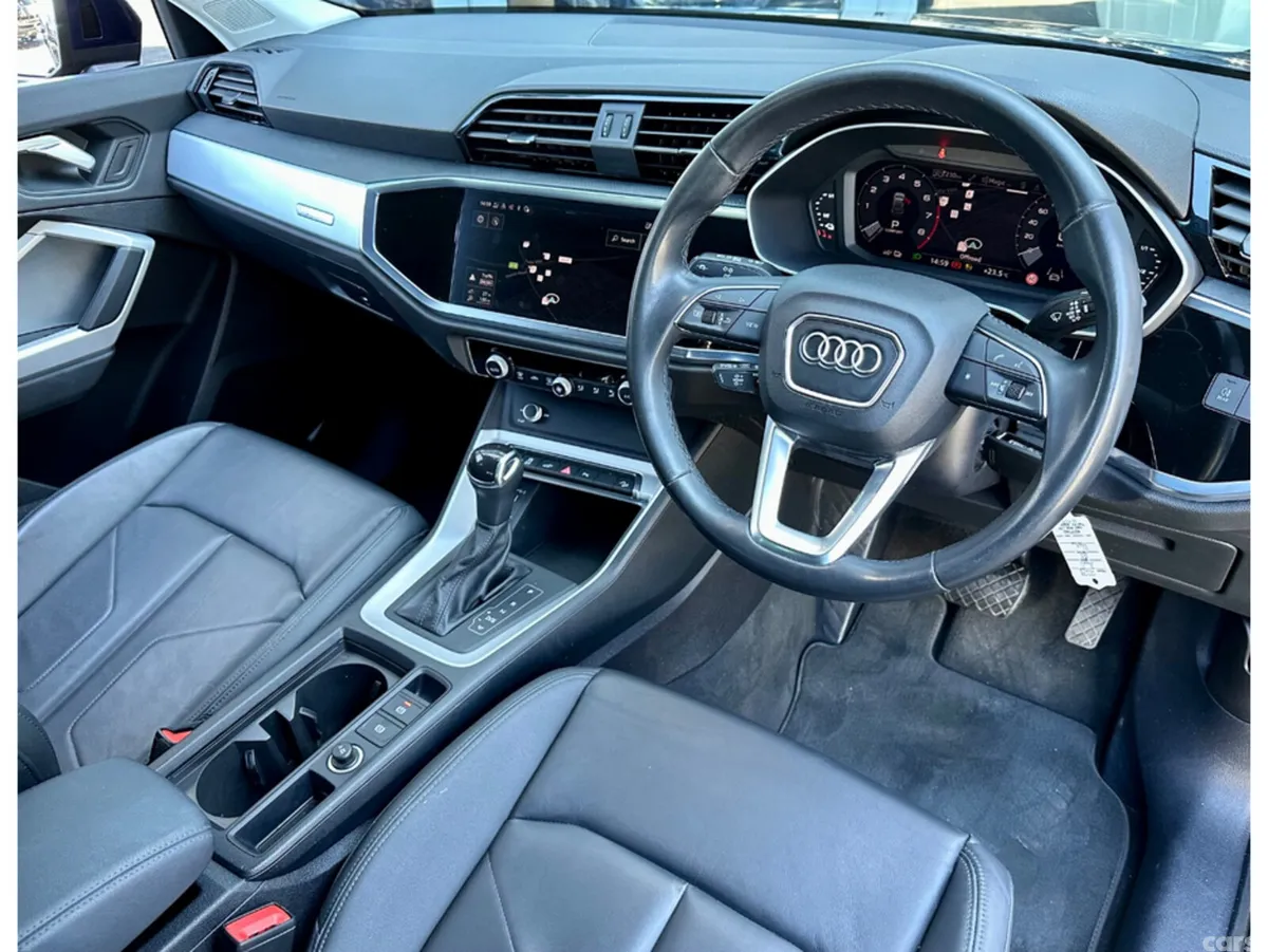 Audi Q3 SUV, Petrol Hybrid, 2023, Blue