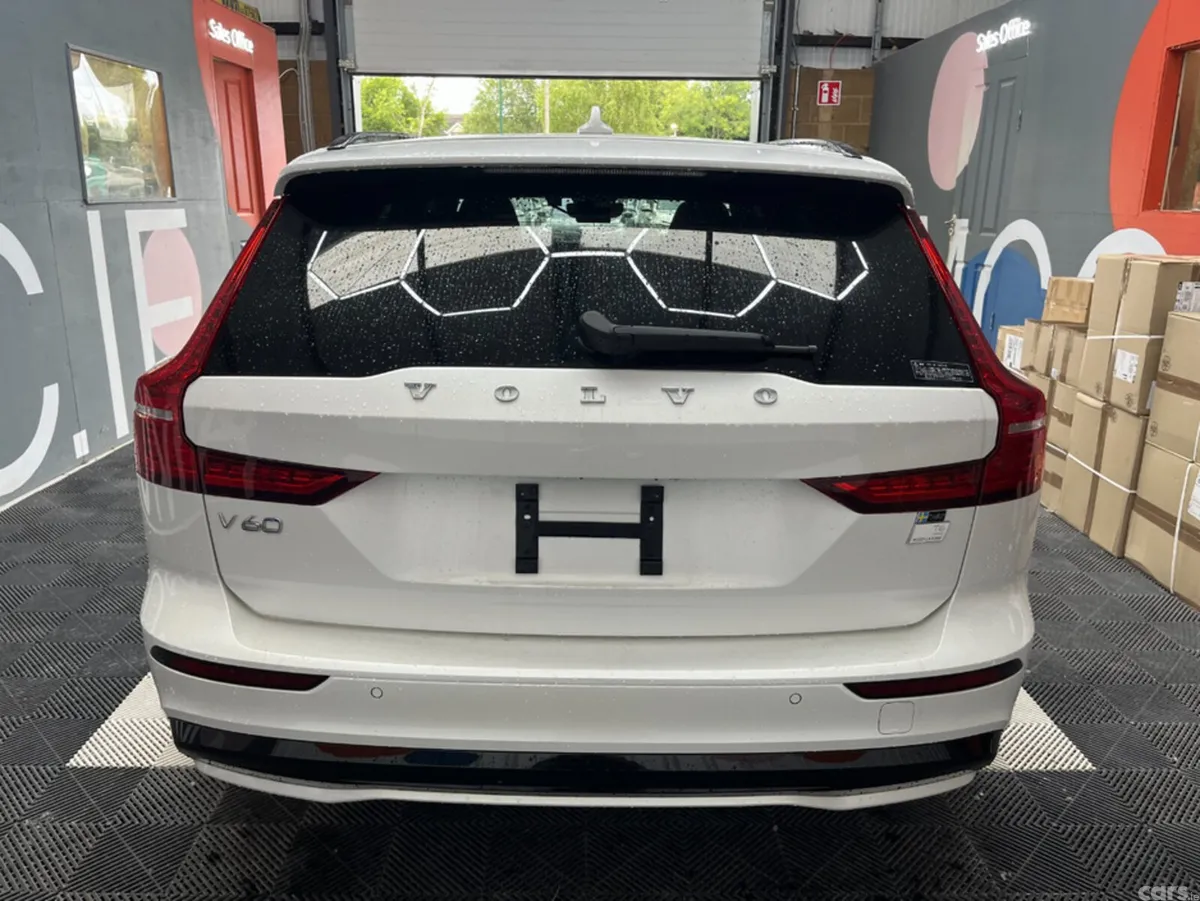 Volvo V60 Estate, Petrol Plug-in Hybrid, 2024, White