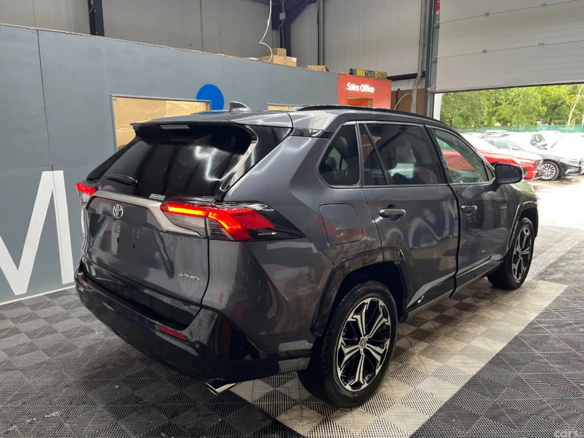 Toyota RAV4 SUV, Petrol Hybrid, 2025, Grey