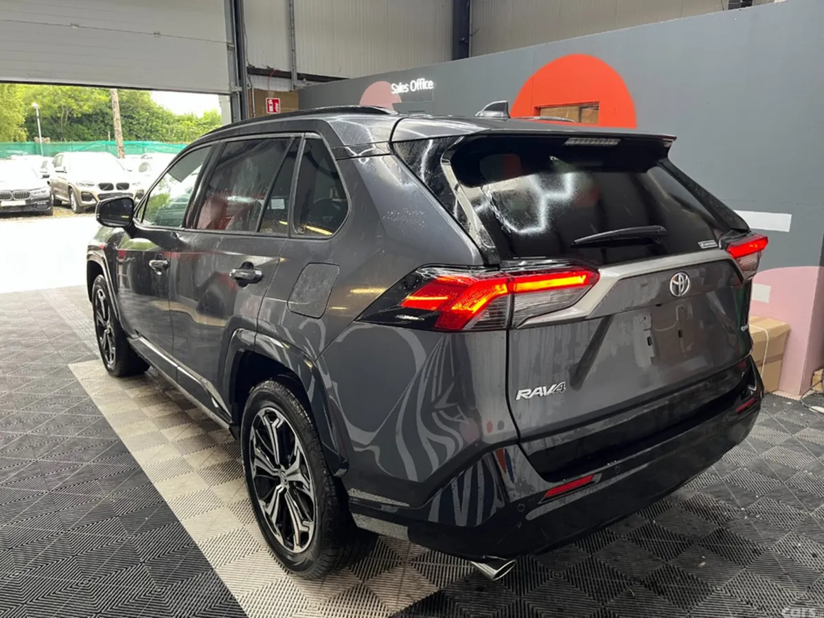 Toyota RAV4 SUV, Petrol Hybrid, 2025, Grey