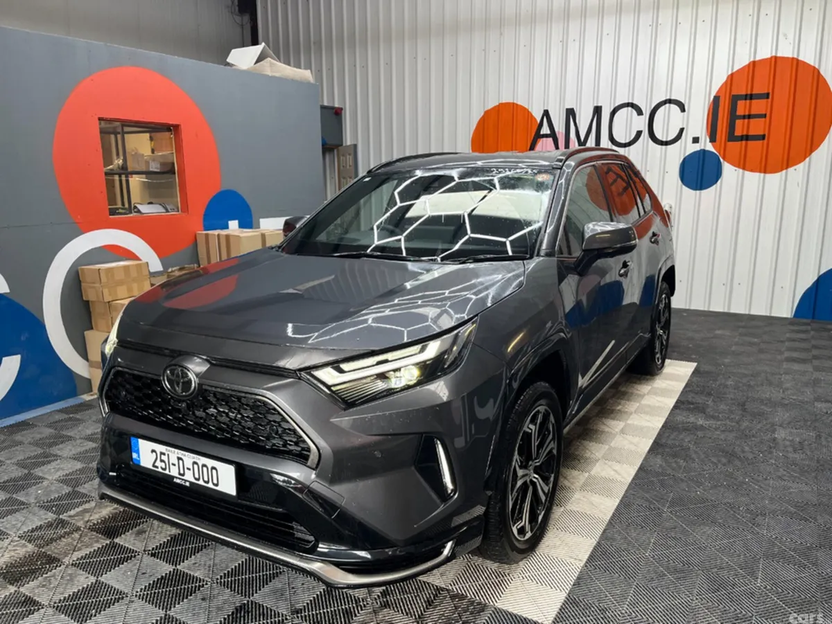Toyota RAV4 SUV, Petrol Hybrid, 2025, Grey