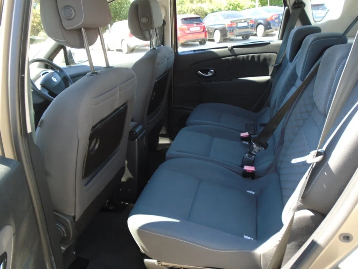 Renault Scenic Hatchback, Diesel, 2011, Gold