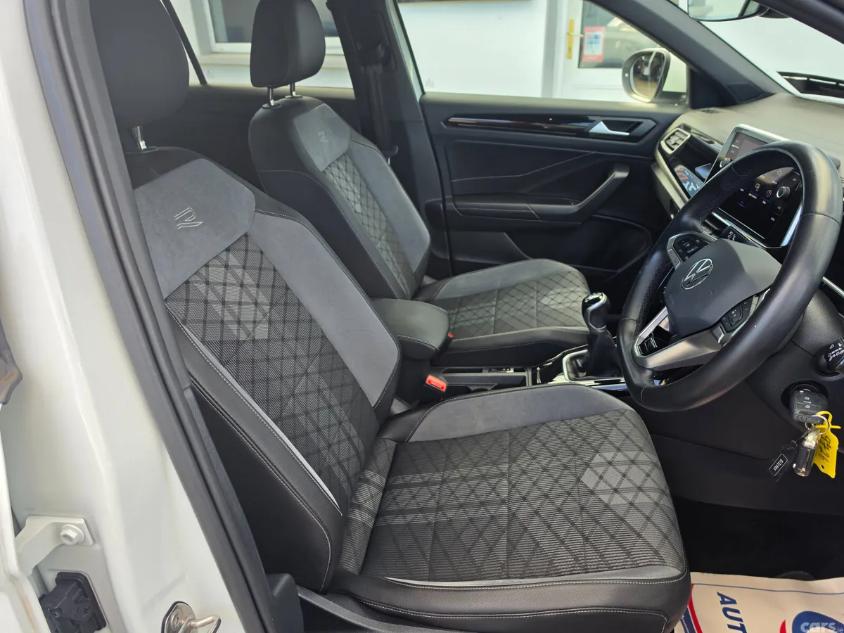 Volkswagen T-Roc SUV, Petrol, 2024, White