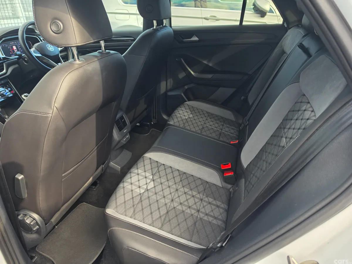 Volkswagen T-Roc SUV, Petrol, 2024, White