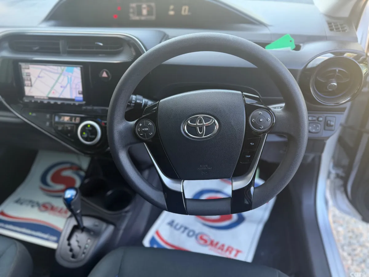 Toyota Aqua Hatchback, Petrol Hybrid, 2017, Silver