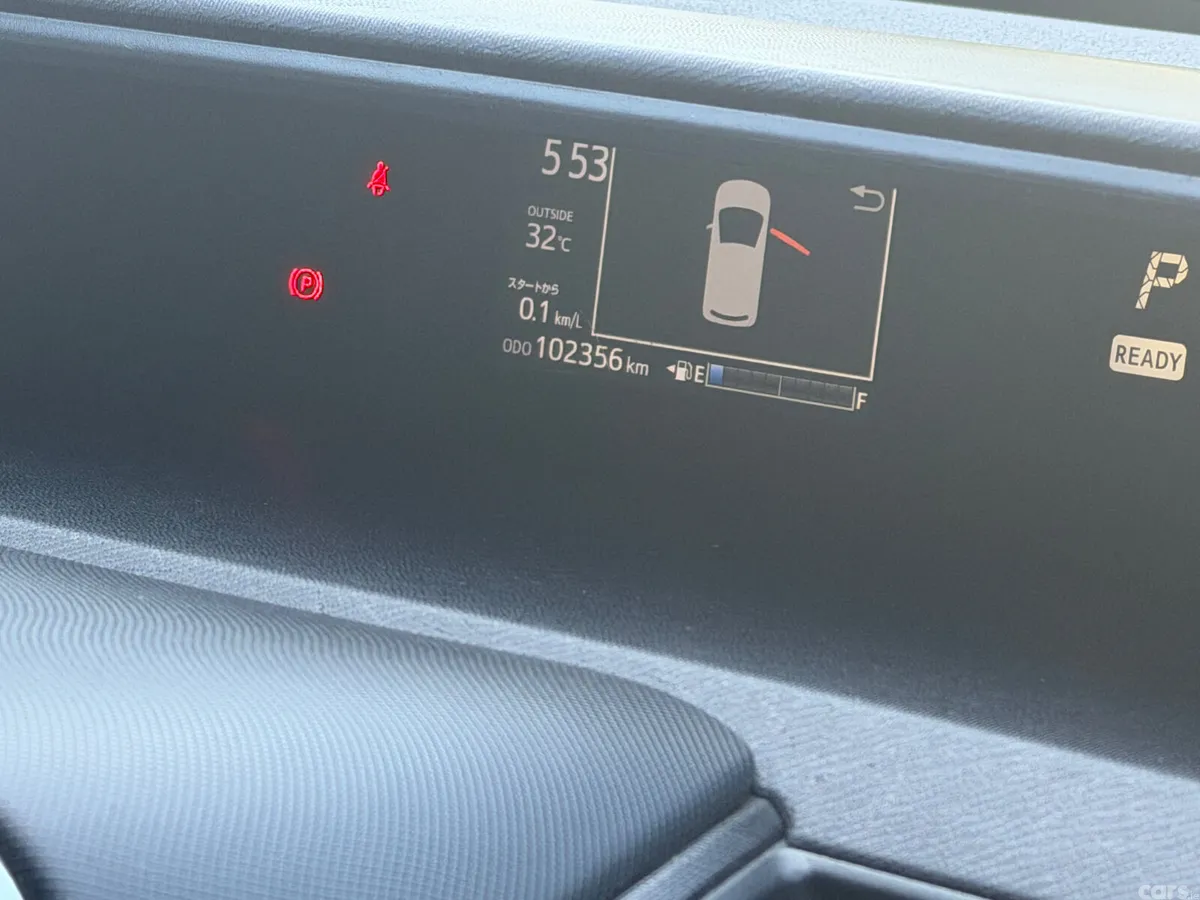 Toyota Aqua Hatchback, Petrol Hybrid, 2017, Silver