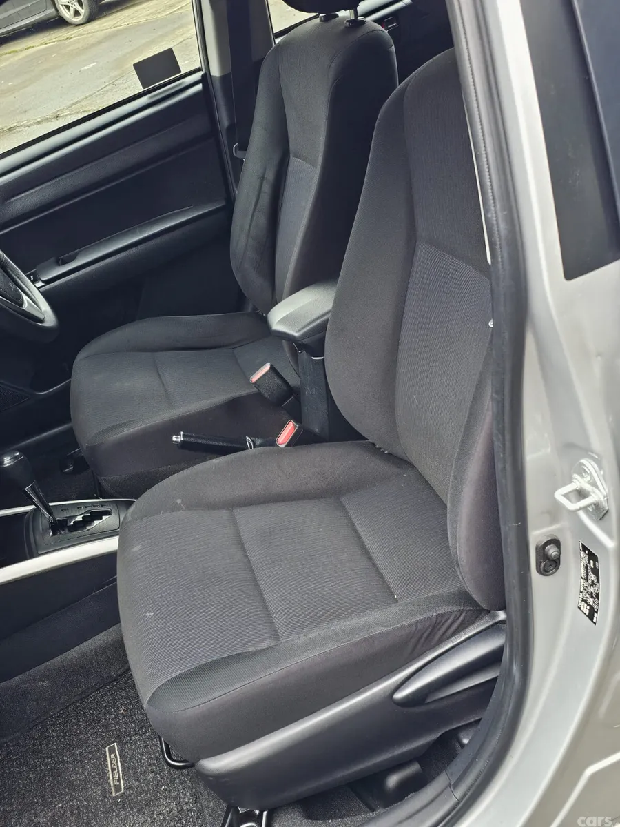 Toyota Corolla Estate, Petrol Hybrid, 2017, Silver