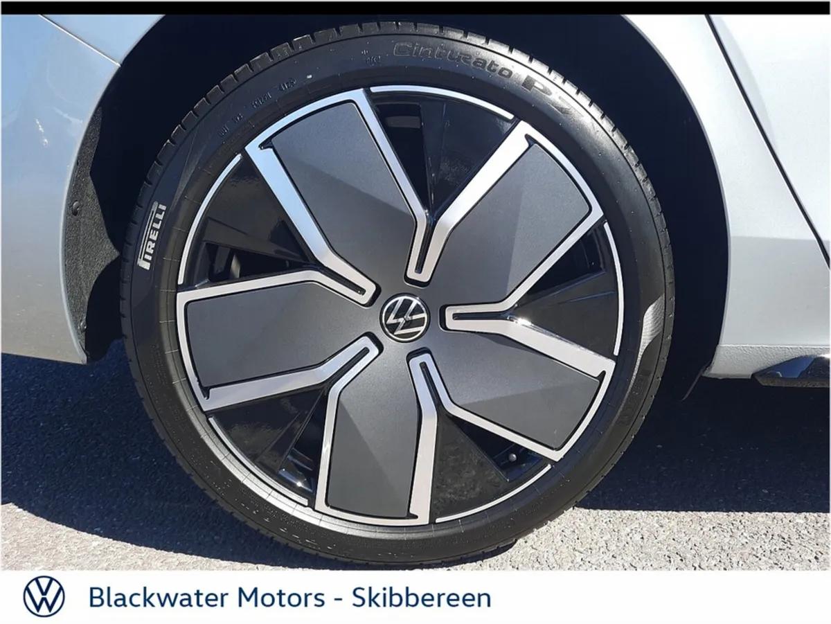 Volkswagen Passat Estate, Diesel, 2026, Grey