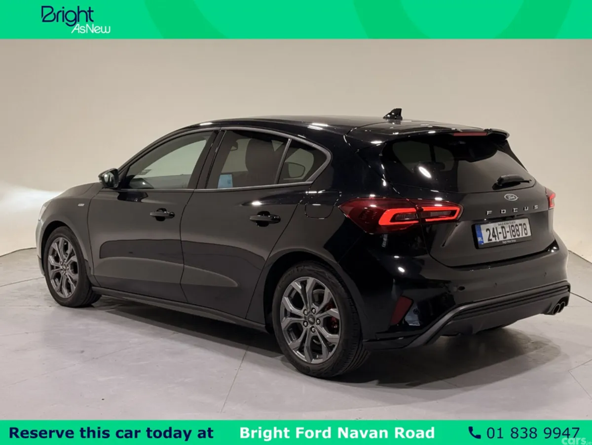 Ford Focus Hatchback, Petrol, 2024, Black