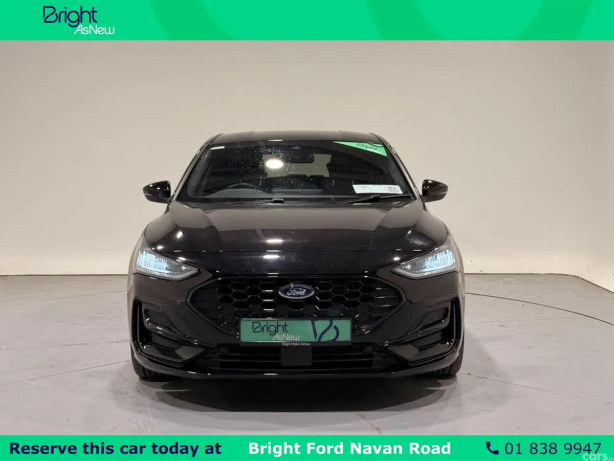 Ford Focus Hatchback, Petrol, 2024, Black