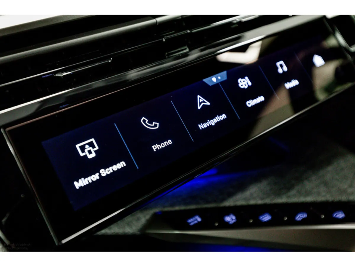 Peugeot 3008 SUV, Electric, 2024, White