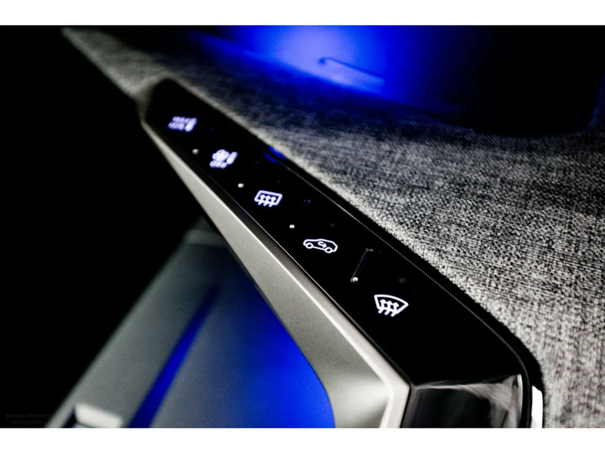Peugeot 3008 SUV, Electric, 2024, White