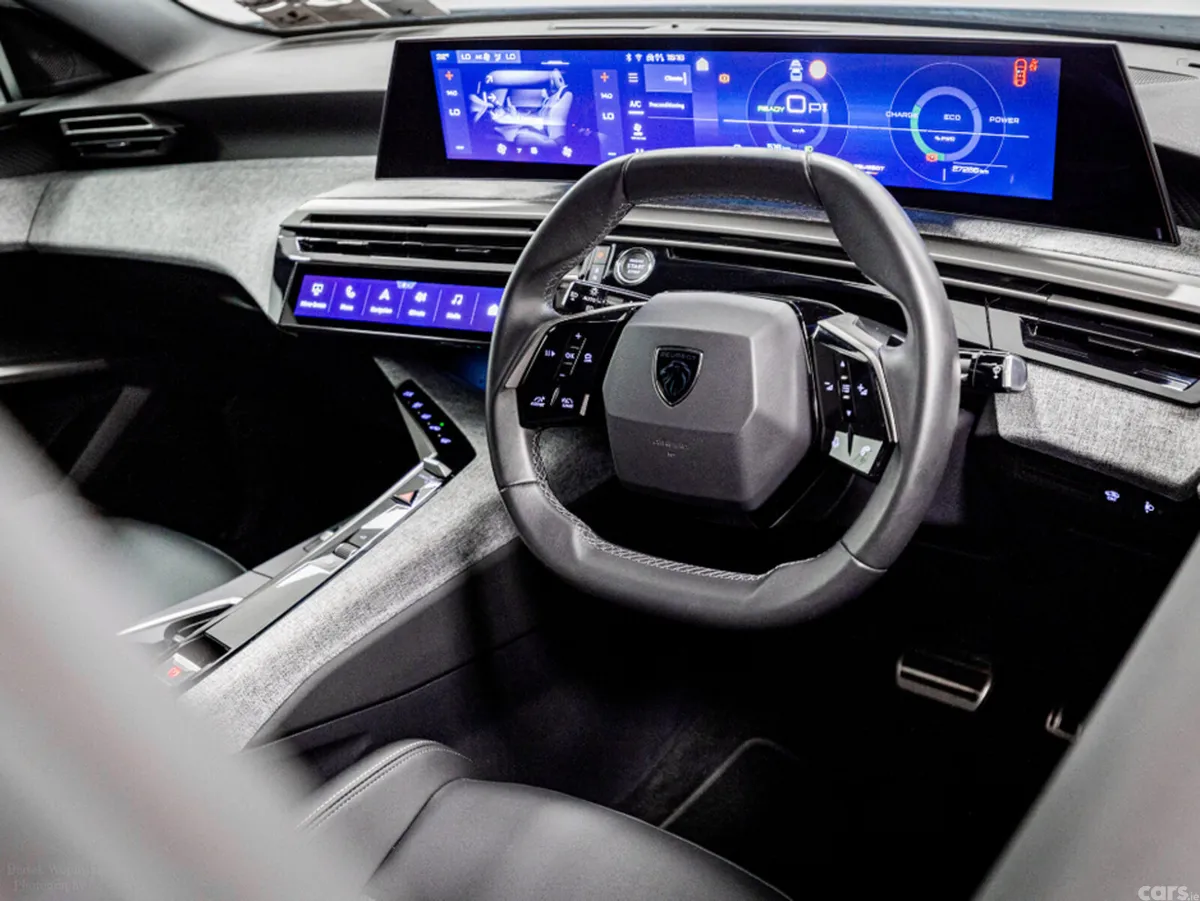 Peugeot 3008 SUV, Electric, 2024, White