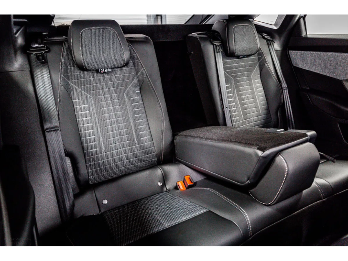 Peugeot 3008 SUV, Electric, 2024, White
