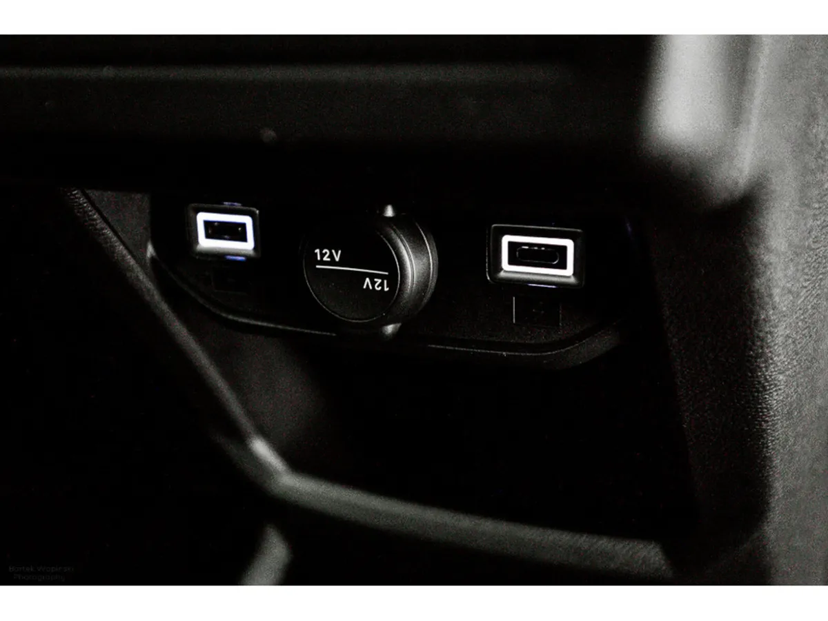 Peugeot 3008 SUV, Electric, 2024, White