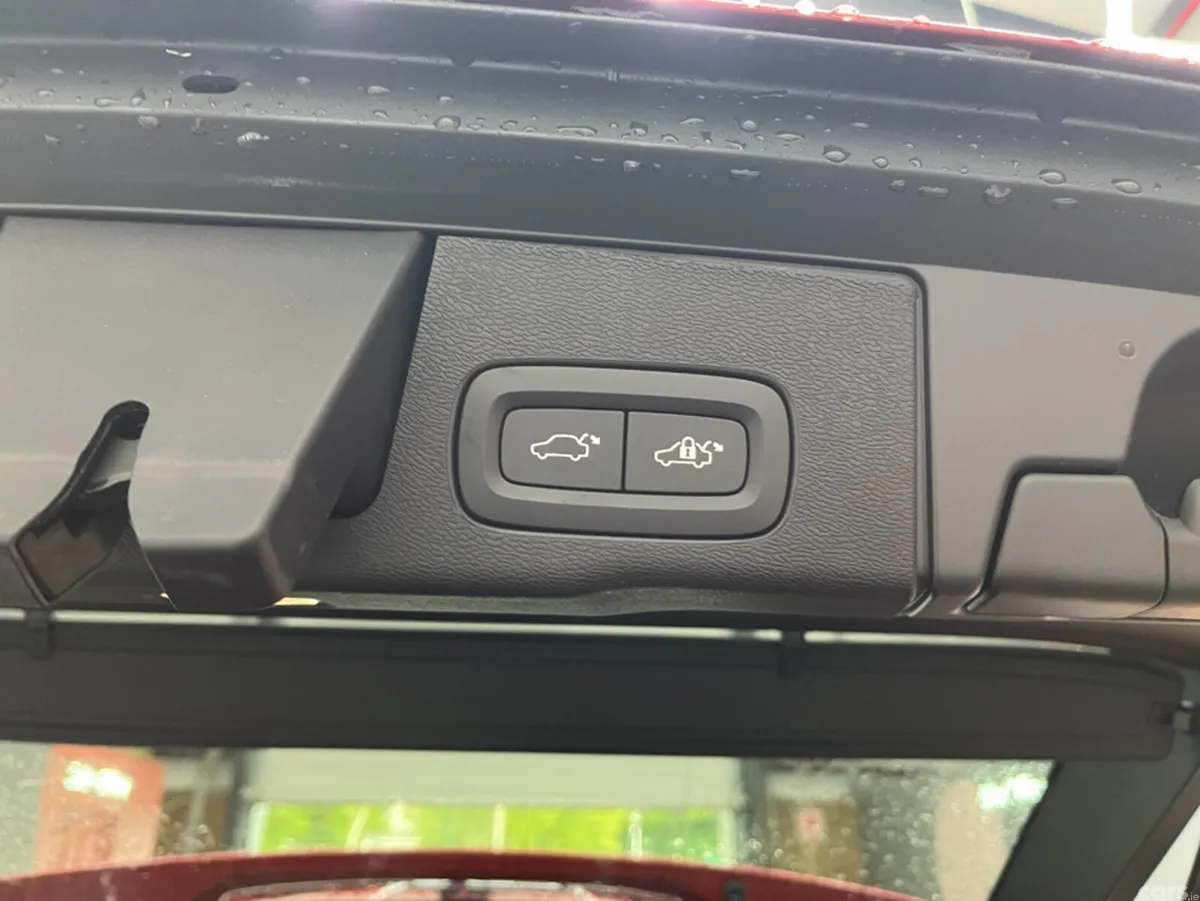 Volvo XC60 SUV, Petrol Plug-in Hybrid, 2024, Red