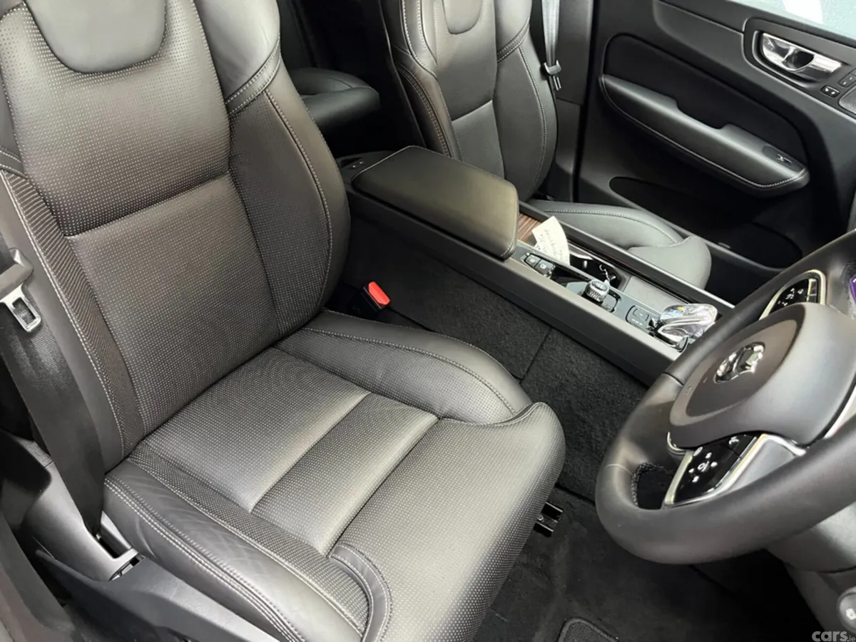 Volvo XC60 SUV, Petrol Plug-in Hybrid, 2024, Red