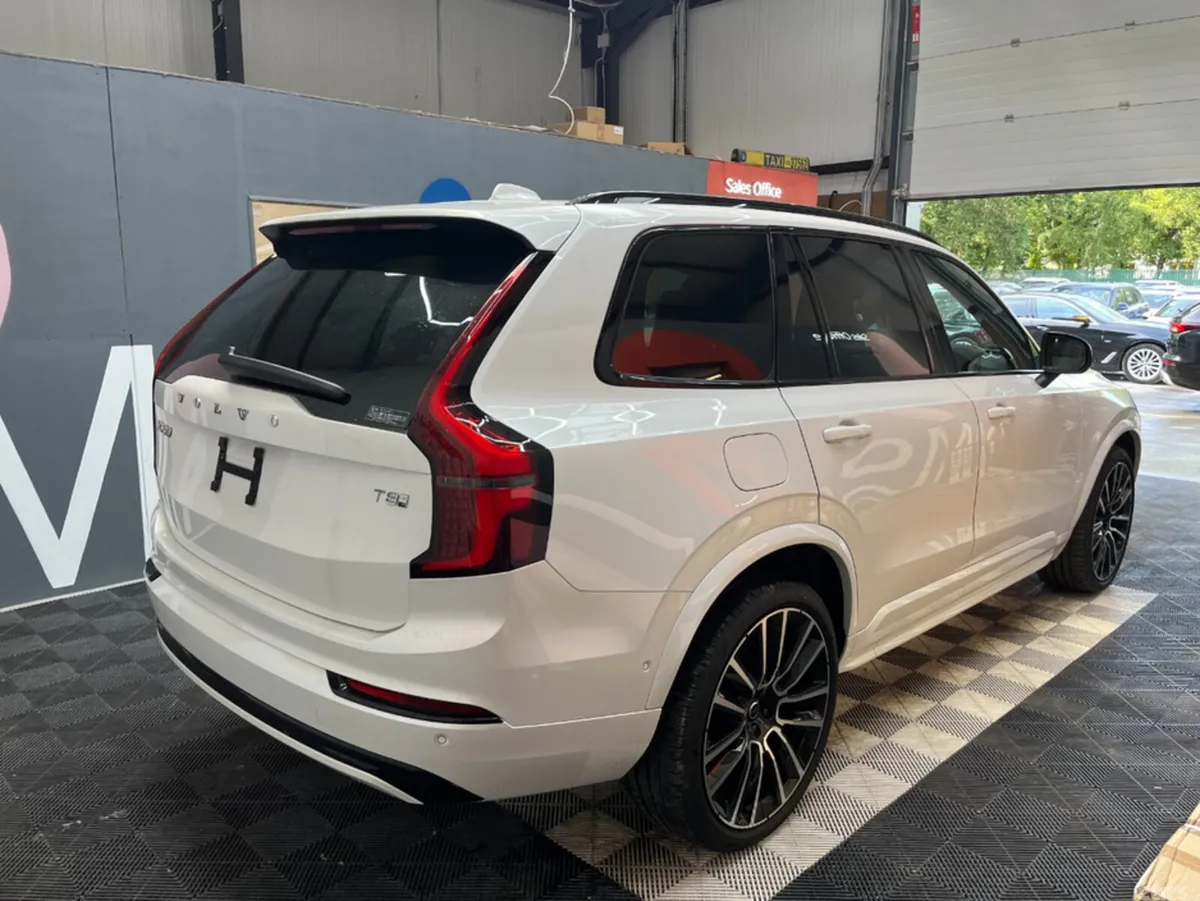 Volvo XC90 SUV, Petrol Plug-in Hybrid, 2025, White