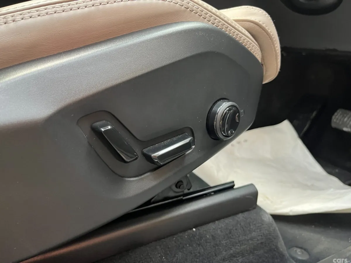 Volvo XC90 SUV, Petrol Plug-in Hybrid, 2025, White