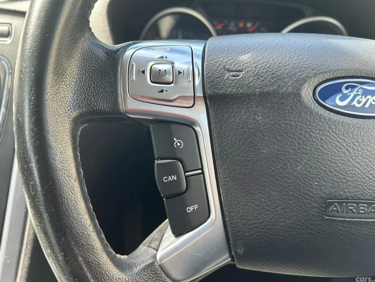 Ford Mondeo Saloon, Diesel, 2014, Grey