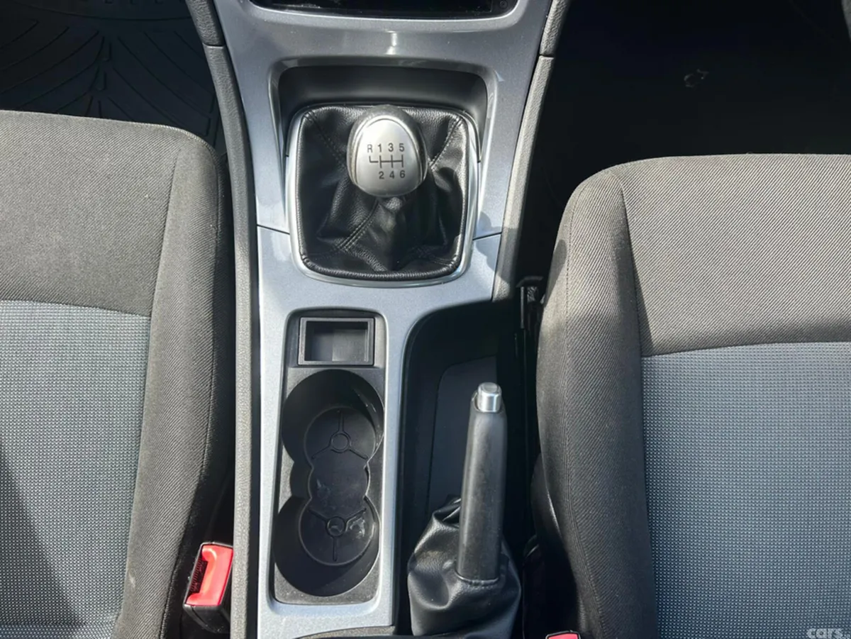 Ford Mondeo Saloon, Diesel, 2014, Grey