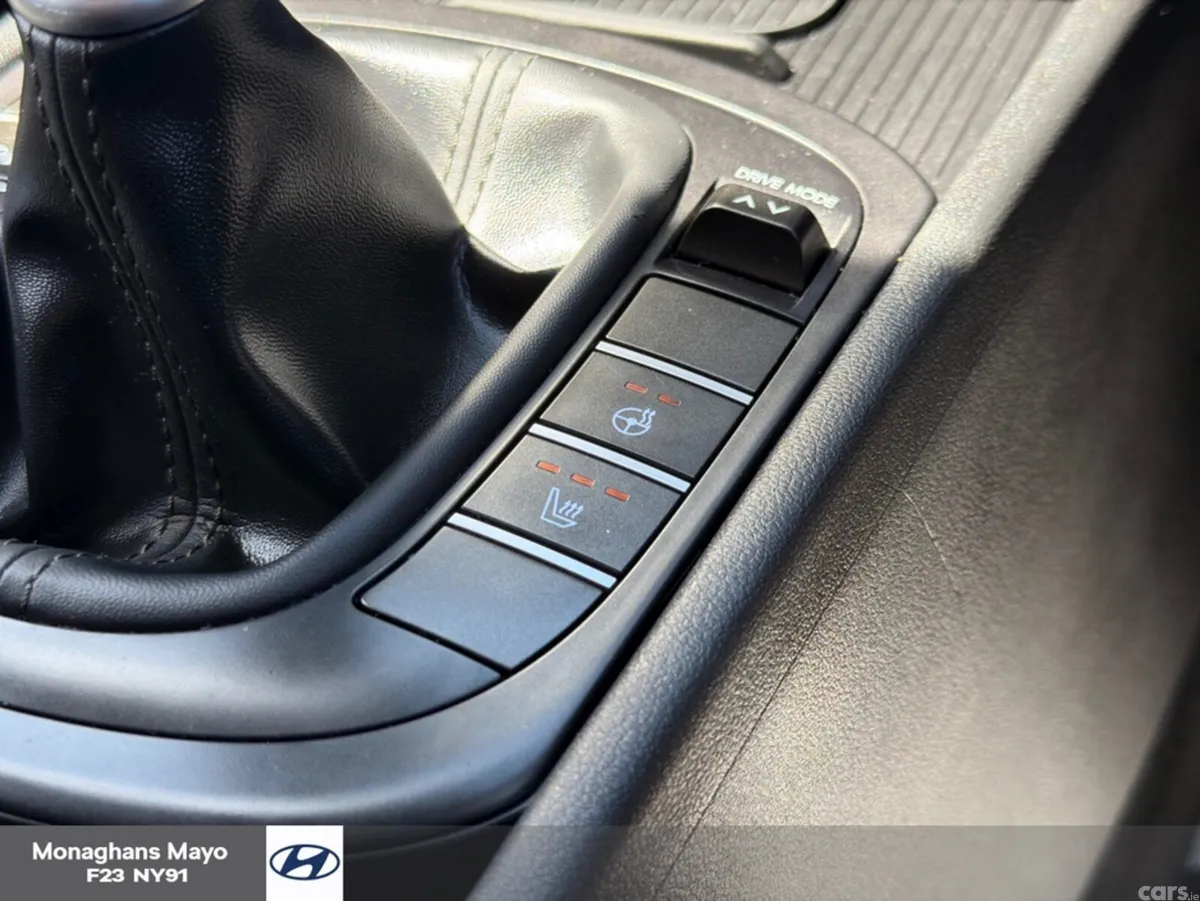 Hyundai KONA MPV, Petrol, 2025, Grey