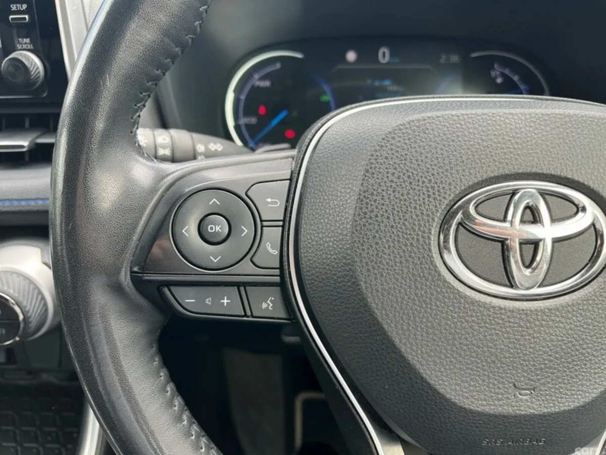 Toyota RAV4 SUV, Petrol Hybrid, 2022, Grey
