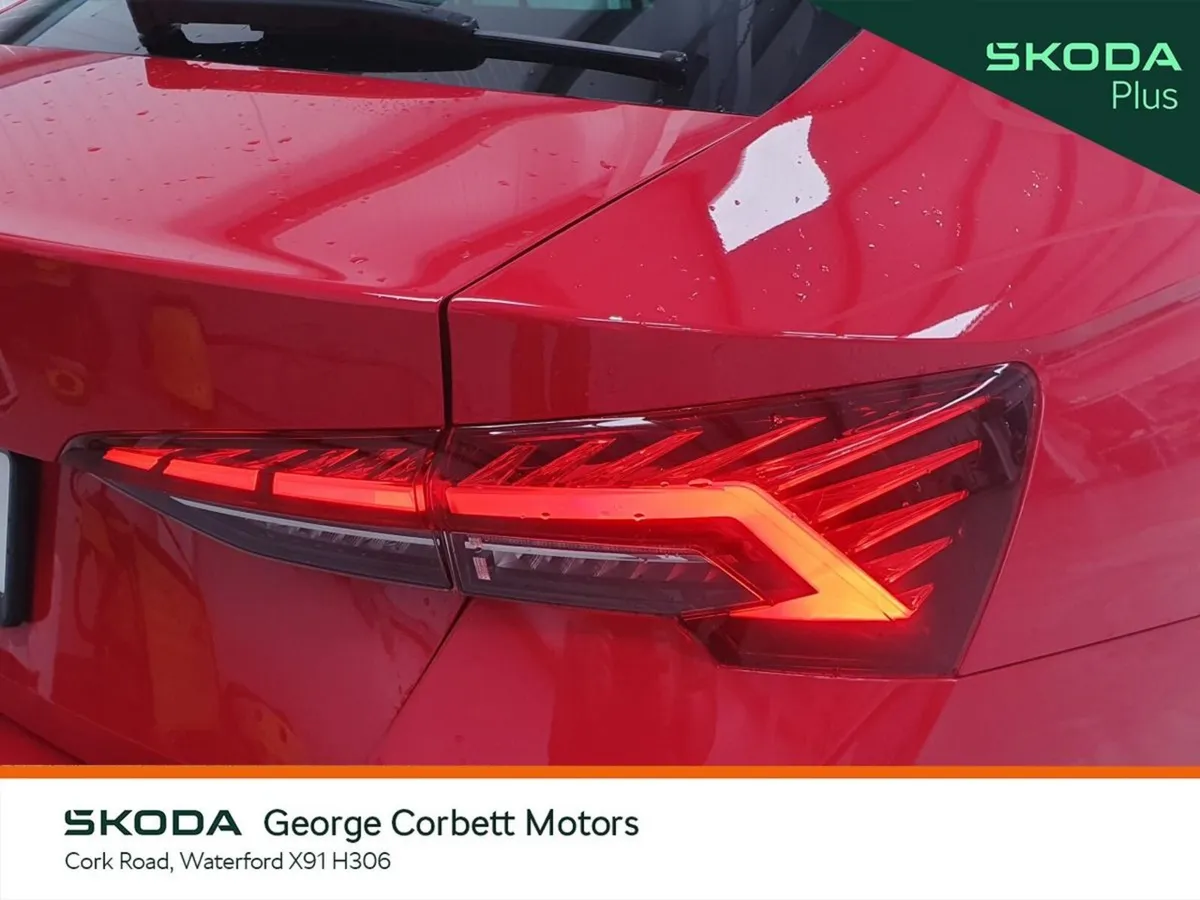 Skoda Octavia Saloon, Diesel, 2025, Red