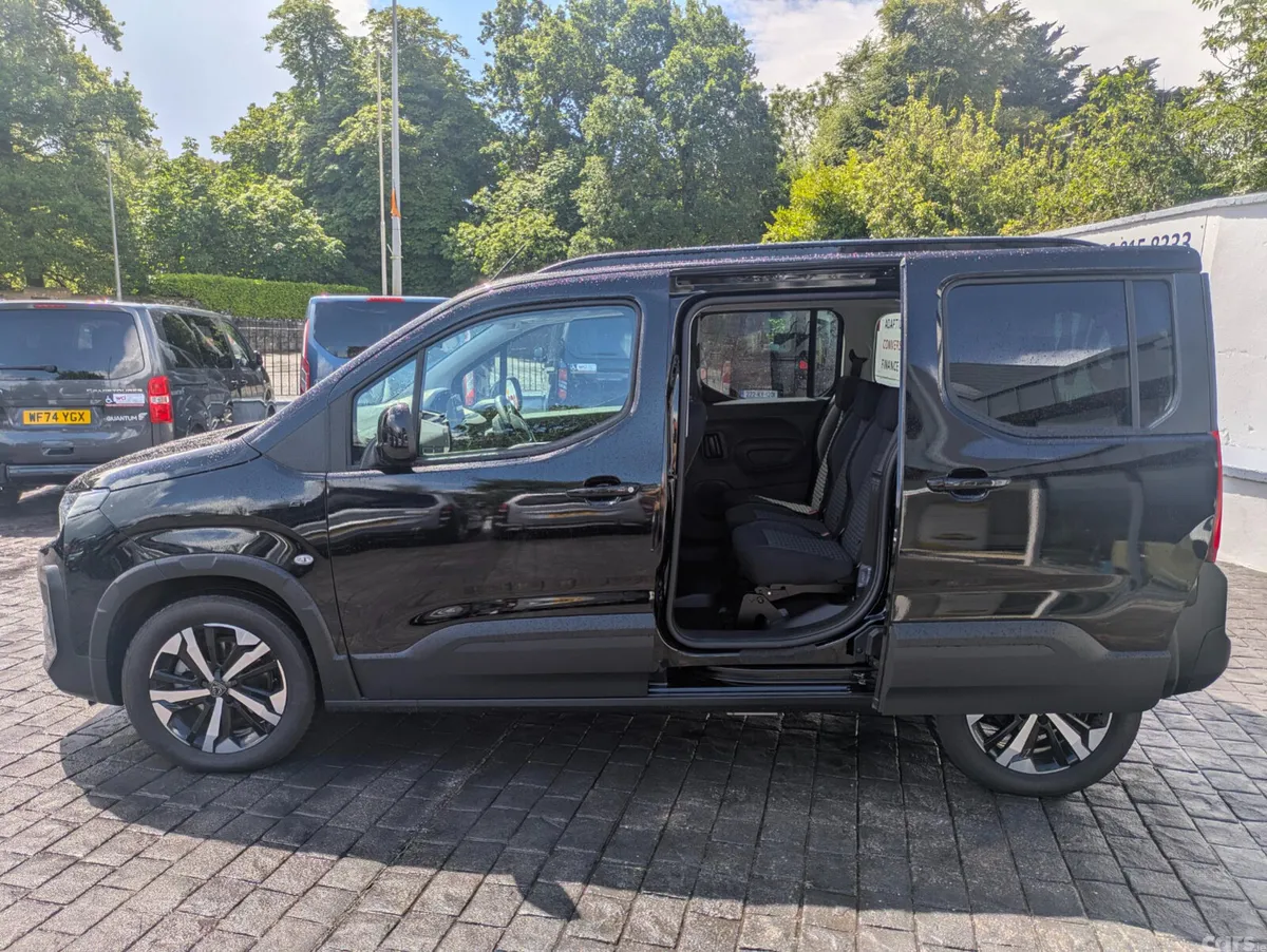 Peugeot Rifter MPV, Diesel, 2026, Black