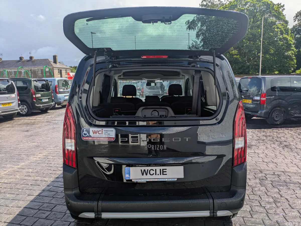 Peugeot Rifter MPV, Diesel, 2026, Black
