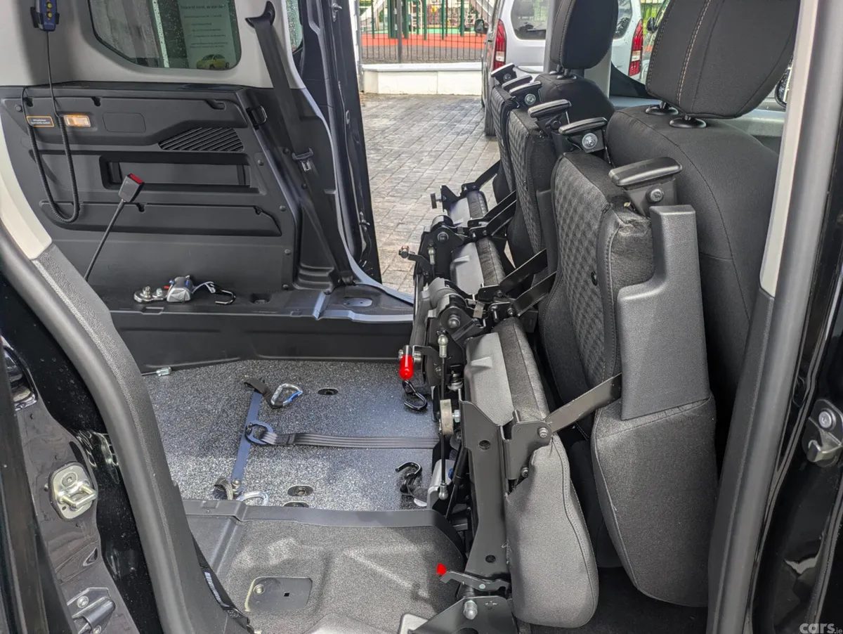 Peugeot Rifter MPV, Diesel, 2026, Black