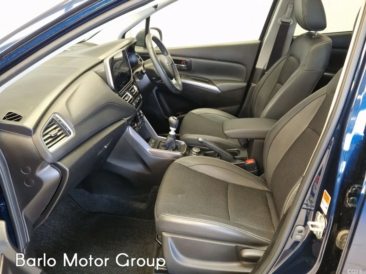 Suzuki SX4 S-Cross Hatchback, Petrol, 2024, Blue